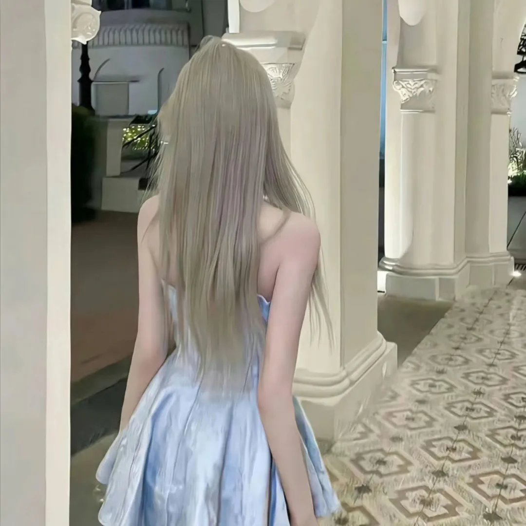 亚洲之女海报