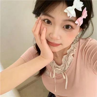 倾斜海报